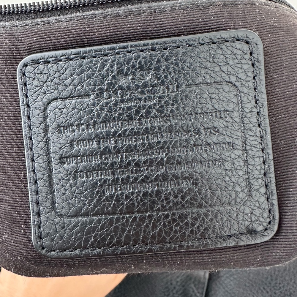 Coach Scout 100% leather bag - Picture 7 of 8